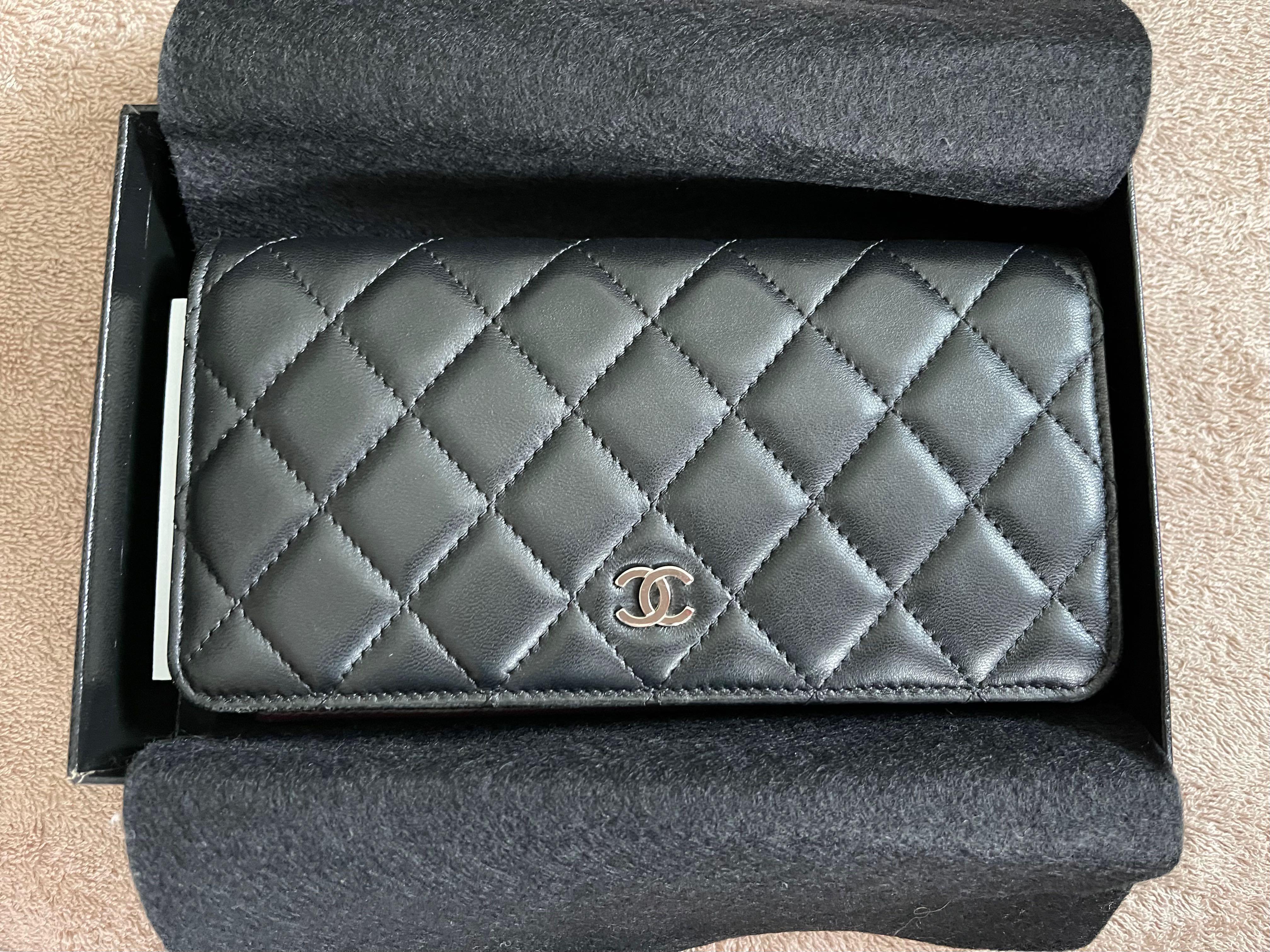 Chanel Bifold Wallet Lambskin, Luxury, Bags & Wallets on Carousell
