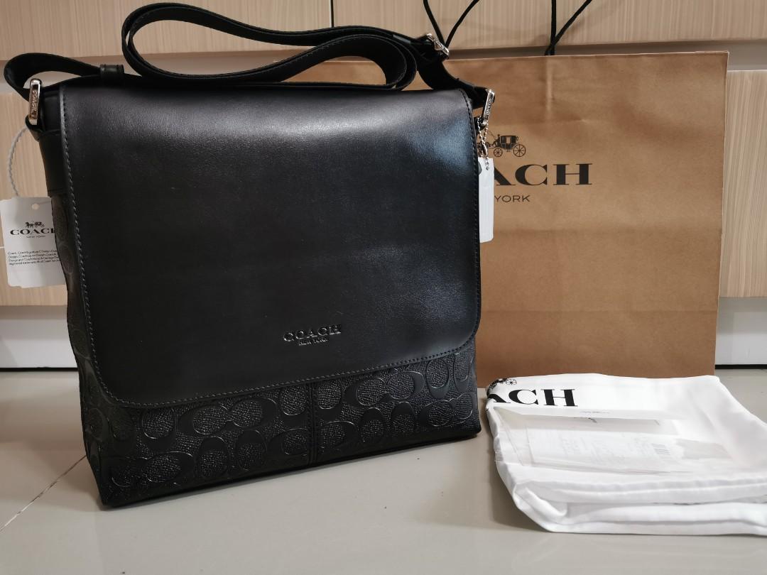 CHARLES SMALL MESSENGER IN SIGNATURE CROSSGRAIN LEATHER COACH F72220