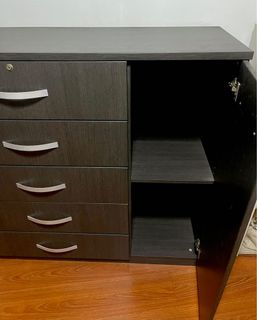 (Category: ) located in . Submitted by roxxxccc (Listing ID 1124494728, Image 1). Description: .