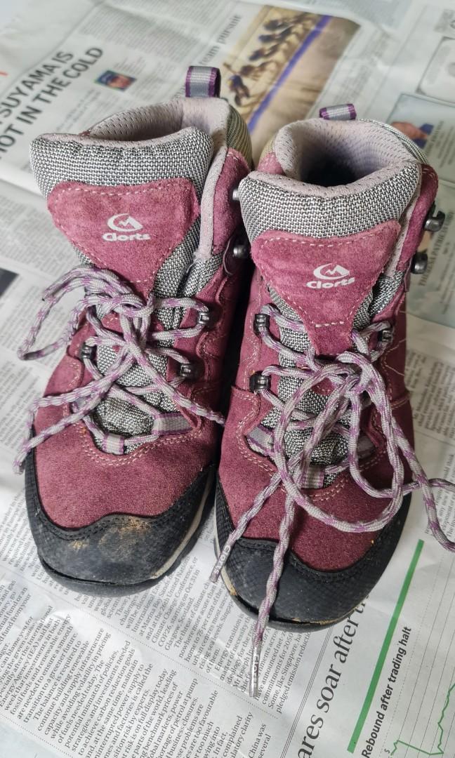 Clorts on sale hiking boots