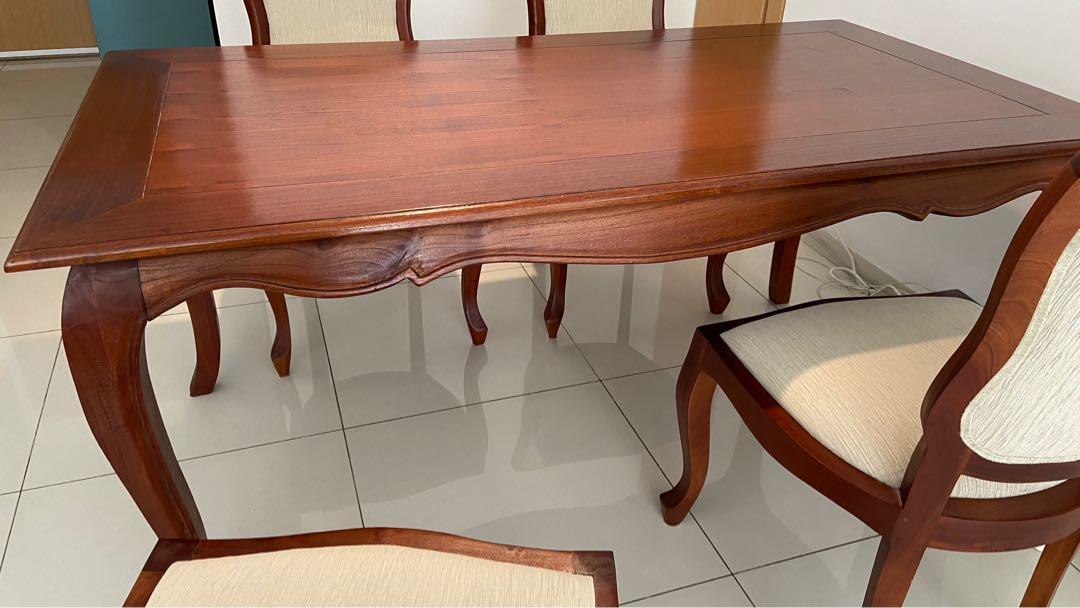 Dining table set (Category: Tables & Sets) located in Singapore. Submitted by roiana (Listing ID 1124347848, Image 3). Description: Lovely French style dining table and chairs Condition 9/10 160x85x75 .