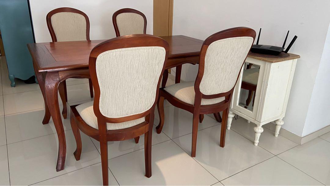 Dining table set (Category: Tables & Sets) located in Singapore. Submitted by roiana (Listing ID 1124347848, Image 2). Description: Lovely French style dining table and chairs Condition 9/10 160x85x75 .