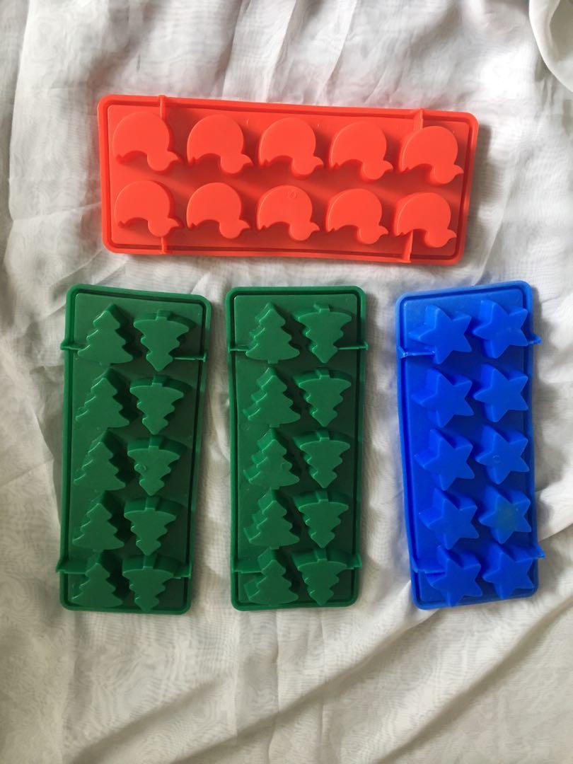 Festive Ice Cube Trays (Category: Other Kitchenware & Tableware) located in Quezon City. Submitted by crbphl (Listing ID 1124366907, Image 2). Description: Festive Ice Cube trays for the Christmas Season (2) Christmas tree, (1 )star, (1) ducks) P360 for all 4 trays Never been used. Can also be used for Jellos or for arts & Crafts RFS: Never been used. Declutter. .