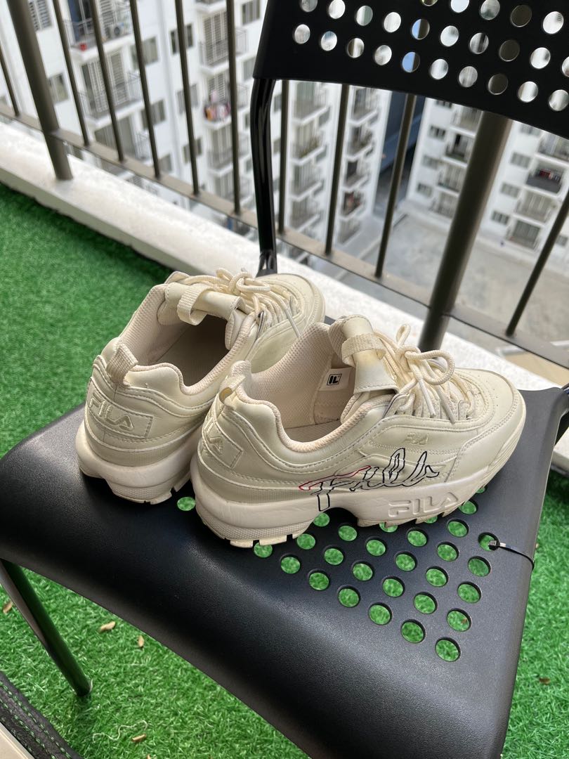 Fila disruptor authentic feet deals