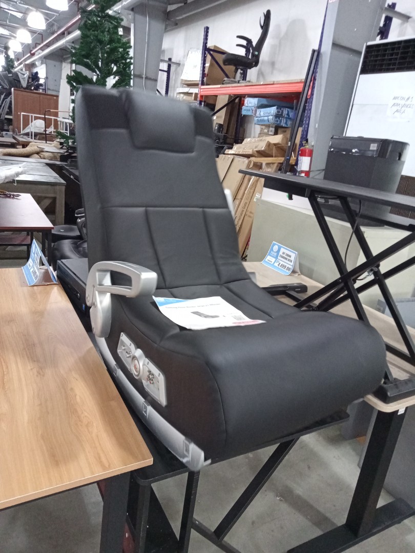 Gaming floor Rocker, Furniture & Home Living, Furniture, Chairs on