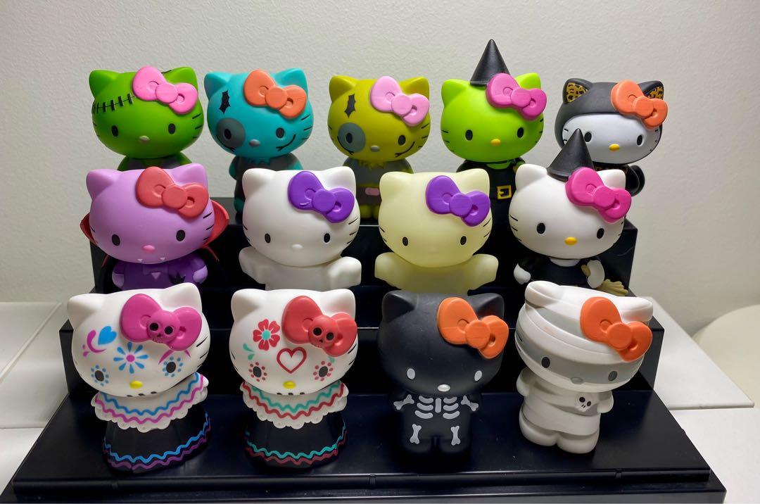 Hello kitty mystery shop minis