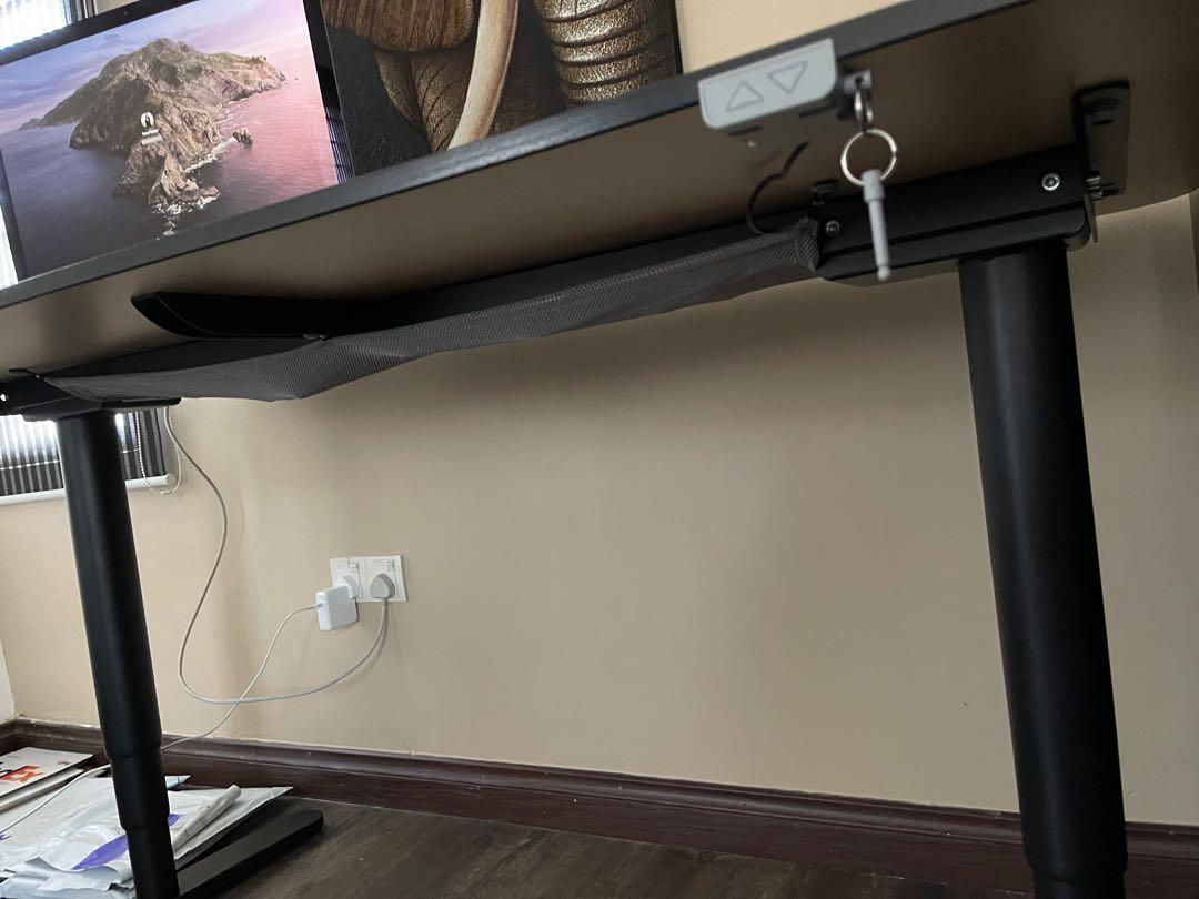 Ikea Bekant office table with automatic height adjustment, Furniture