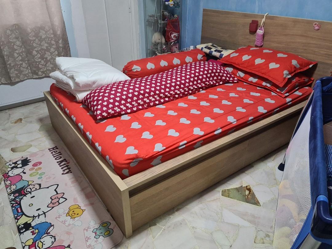 (Reserved) Ikea queen size bed with drawers, Furniture & Home Living