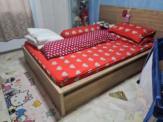 (Category: ) located in . Submitted by catssssss (Listing ID 1124348905, Image 1). Description: .