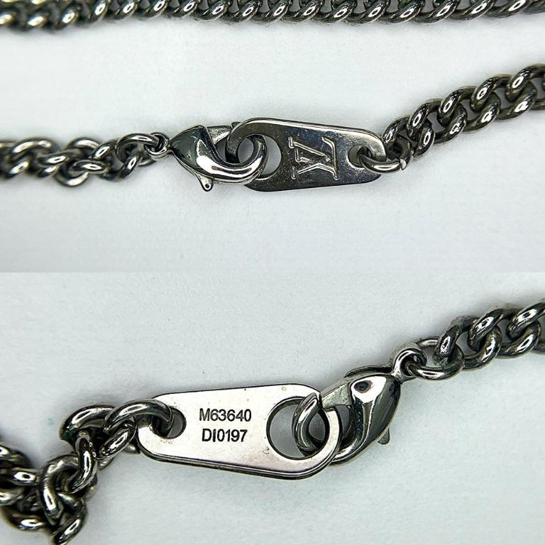 Shop Louis Vuitton Monogram eclipse plate necklace (M63640) by トモポエム