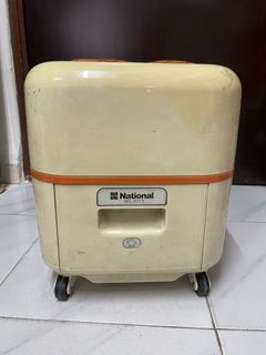 （分類：）位於 。 由 textbookexpress 提交（商品編號 1124462085，圖片 1）。簡介： 。