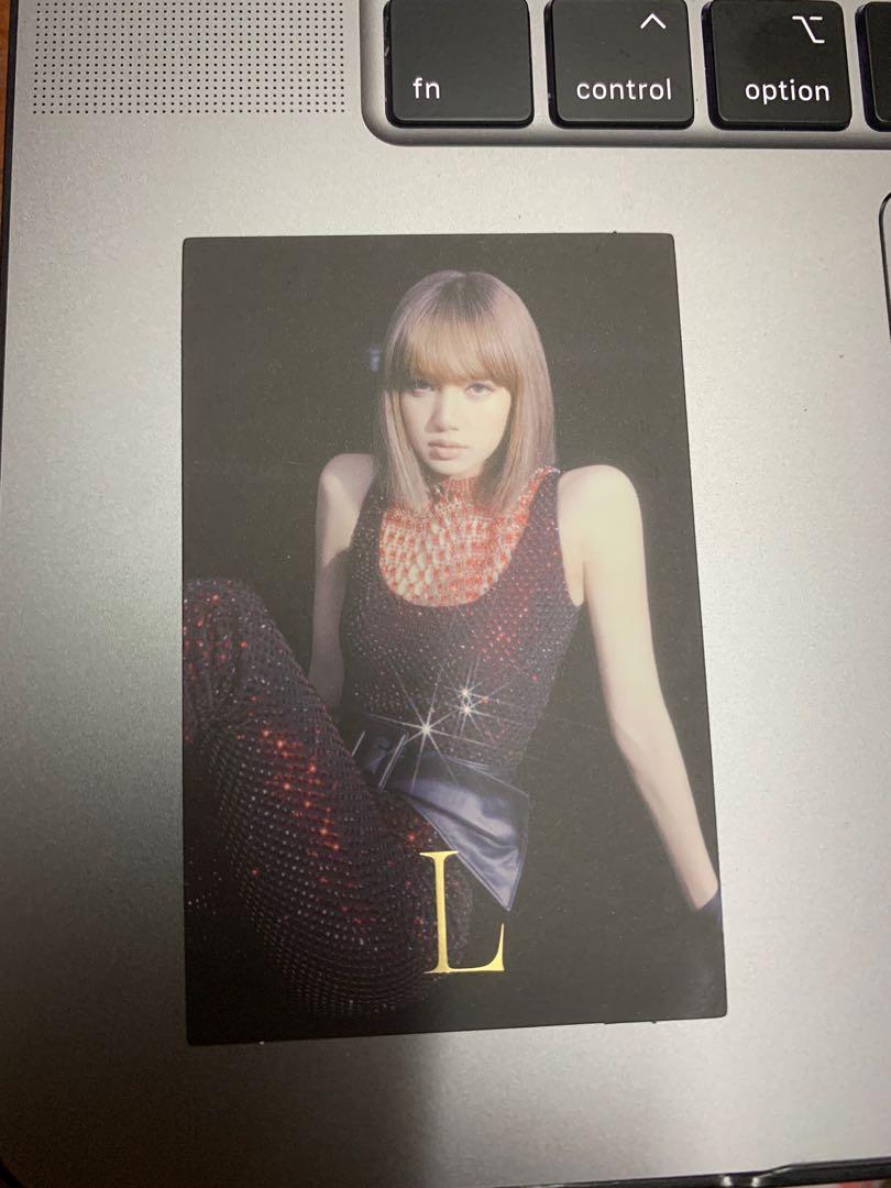 [OFFICIAL] LALISA RARE PHOTOCARD GOLD VERSION, Hobbies & Toys ...
