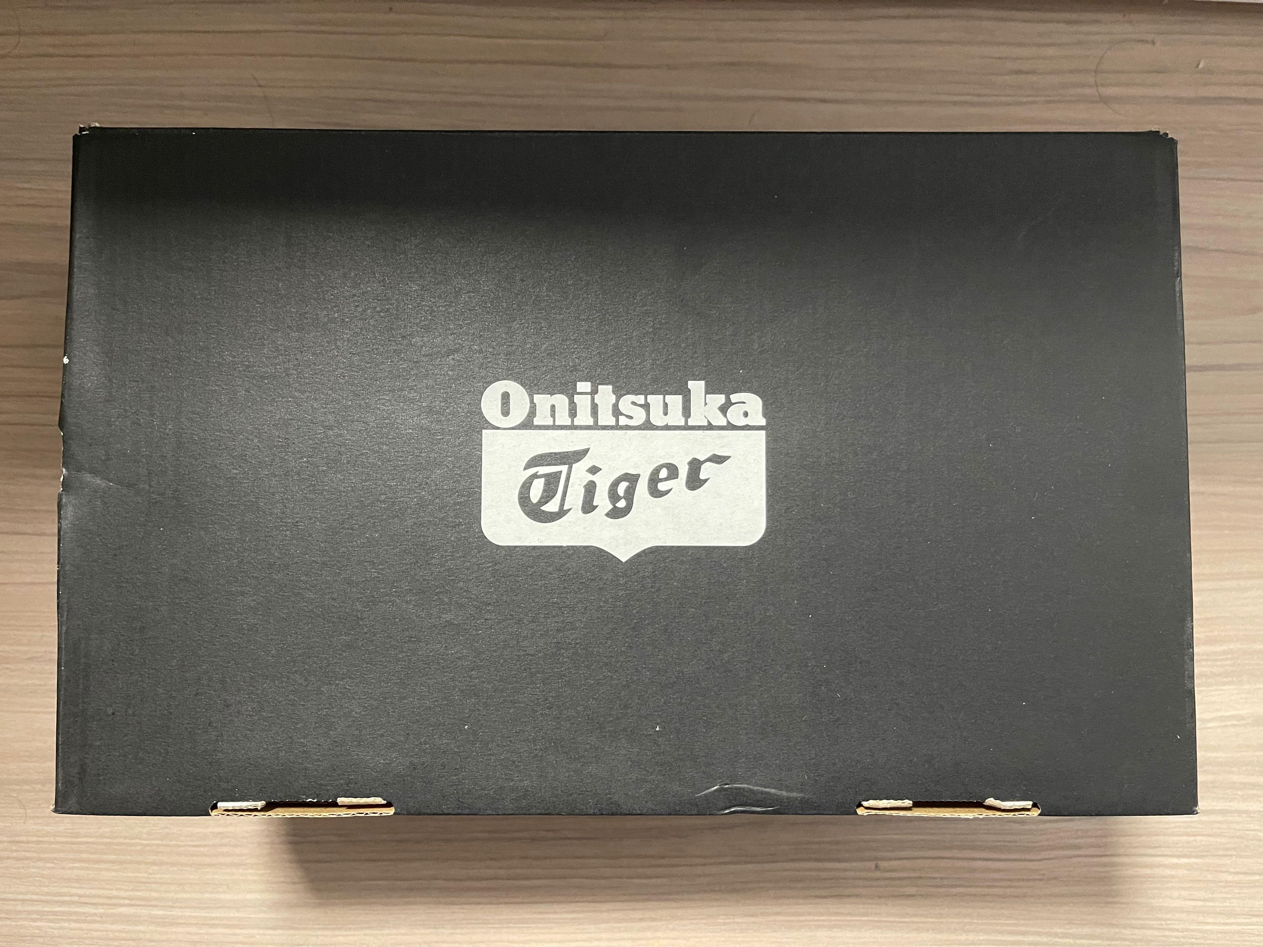 Onitsuka tiger (Category: Sneakers) located in Singapore. Submitted by ianng05 (Listing ID 1115130014, Image 3). Description: worn once and doesn’t suit me size as shown on 3rd image.