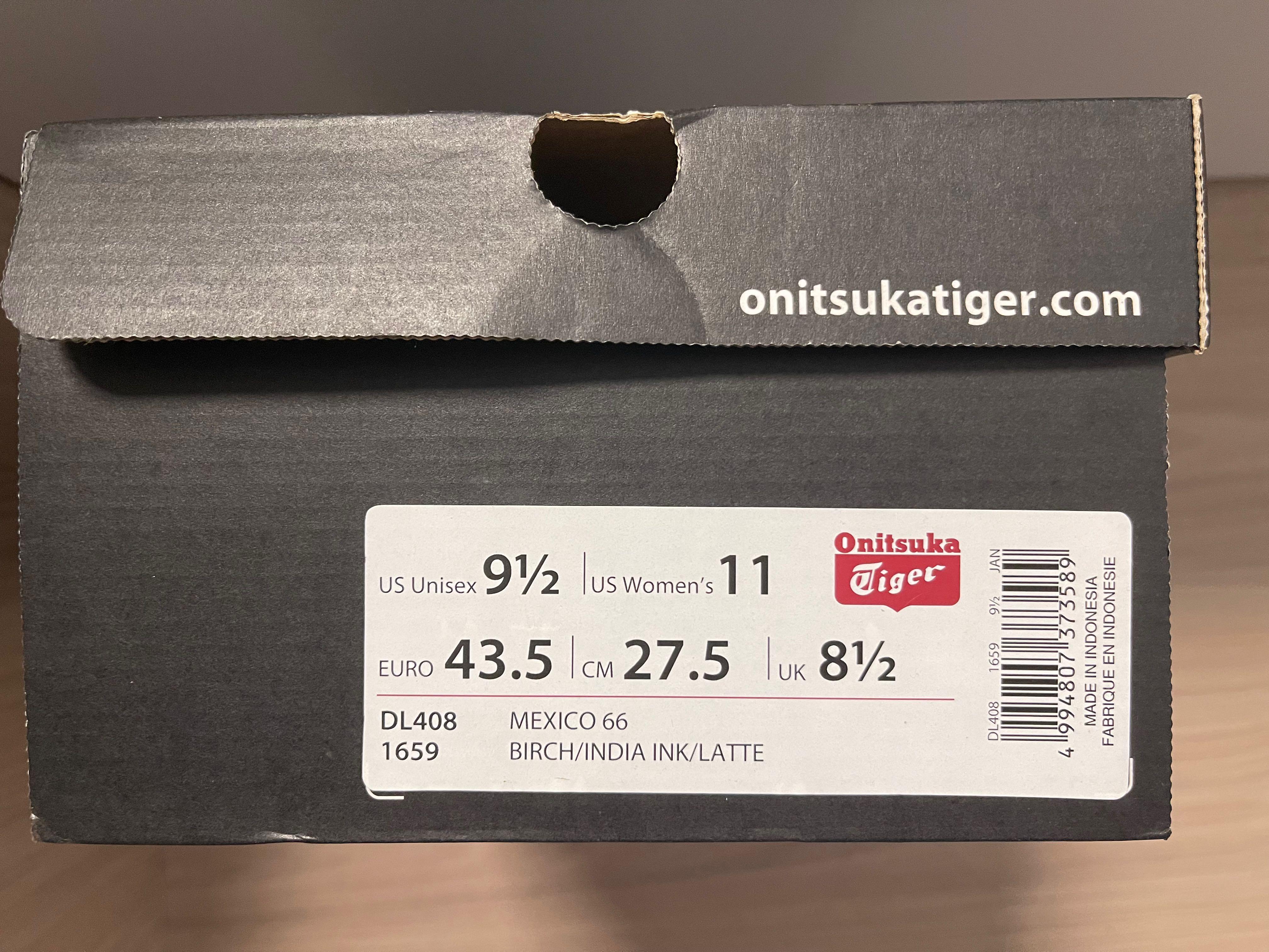 Onitsuka tiger (Category: Sneakers) located in Singapore. Submitted by ianng05 (Listing ID 1115130014, Image 2). Description: worn once and doesn’t suit me size as shown on 3rd image.