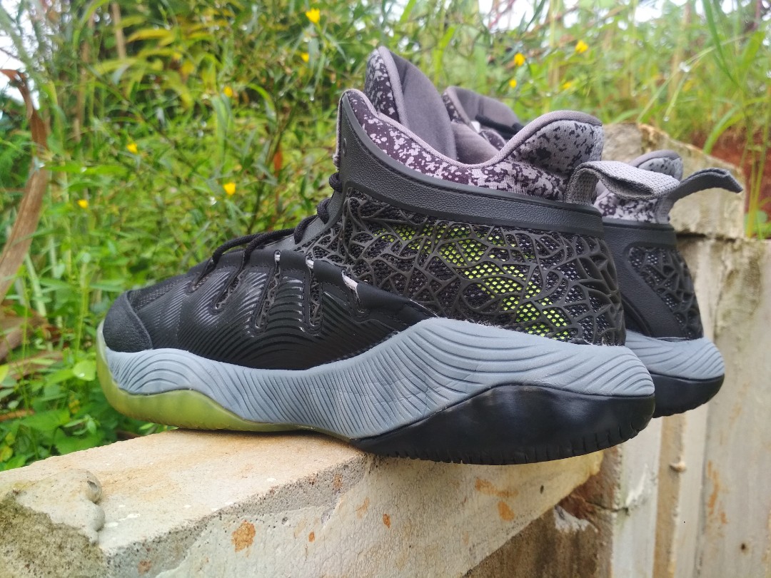 Sepatu Basket Second Original Olah Raga Perlengkapan Olahraga