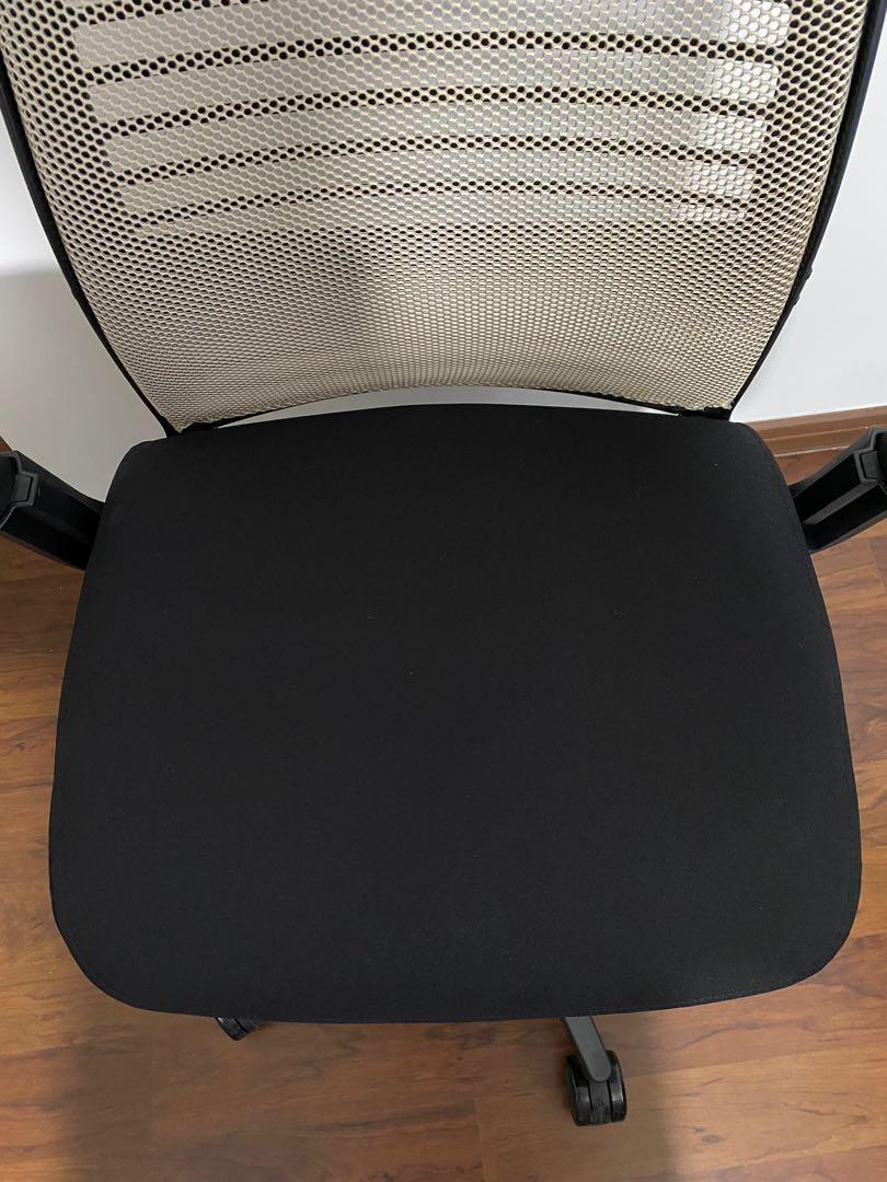 Steelcase Think v2 (w/ headrest) Ergonomic Office Chair, Furniture