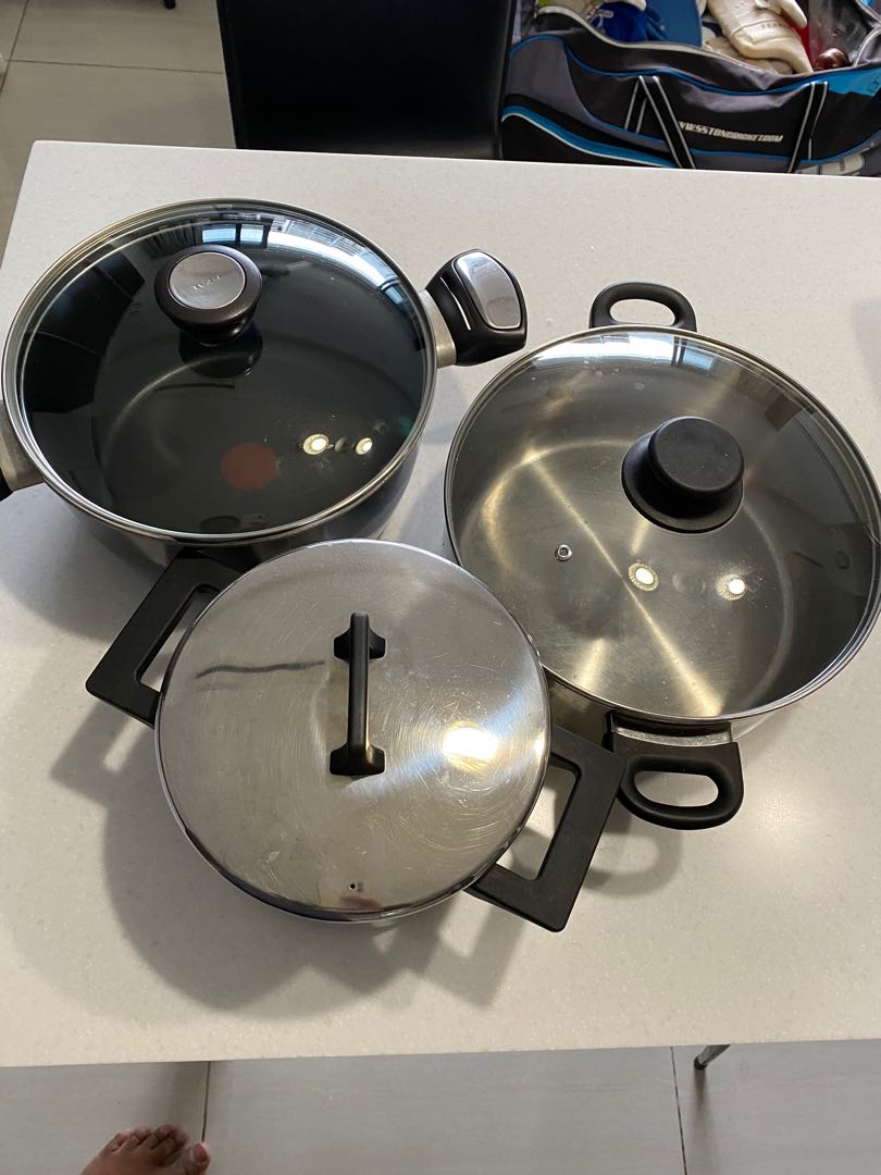 Mis Hertogin zondaar Tefal and IKEA Cooking pot / pan 3 pieces with glass lid, Furniture & Home  Living, Kitchenware & Tableware, Cookware & Accessories on Carousell