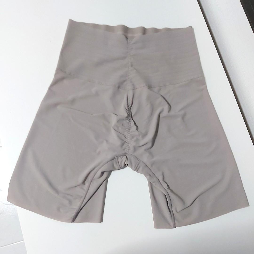 Uniqlo Women Airism Body Shaper Non-Lined Half Shorts (Smooth
