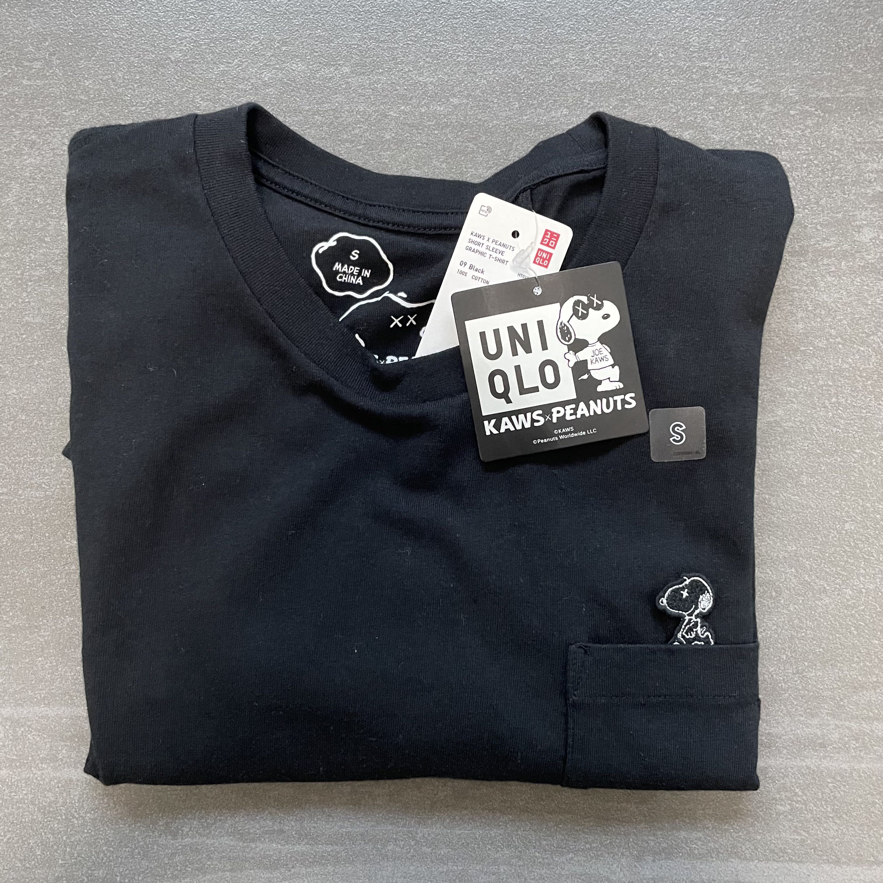 uniqlo snoopy t shirt