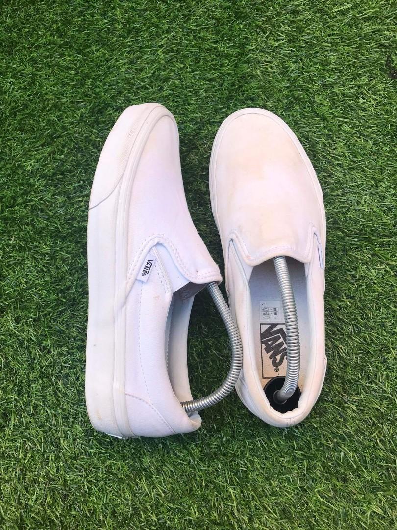 white slip on vans size 8