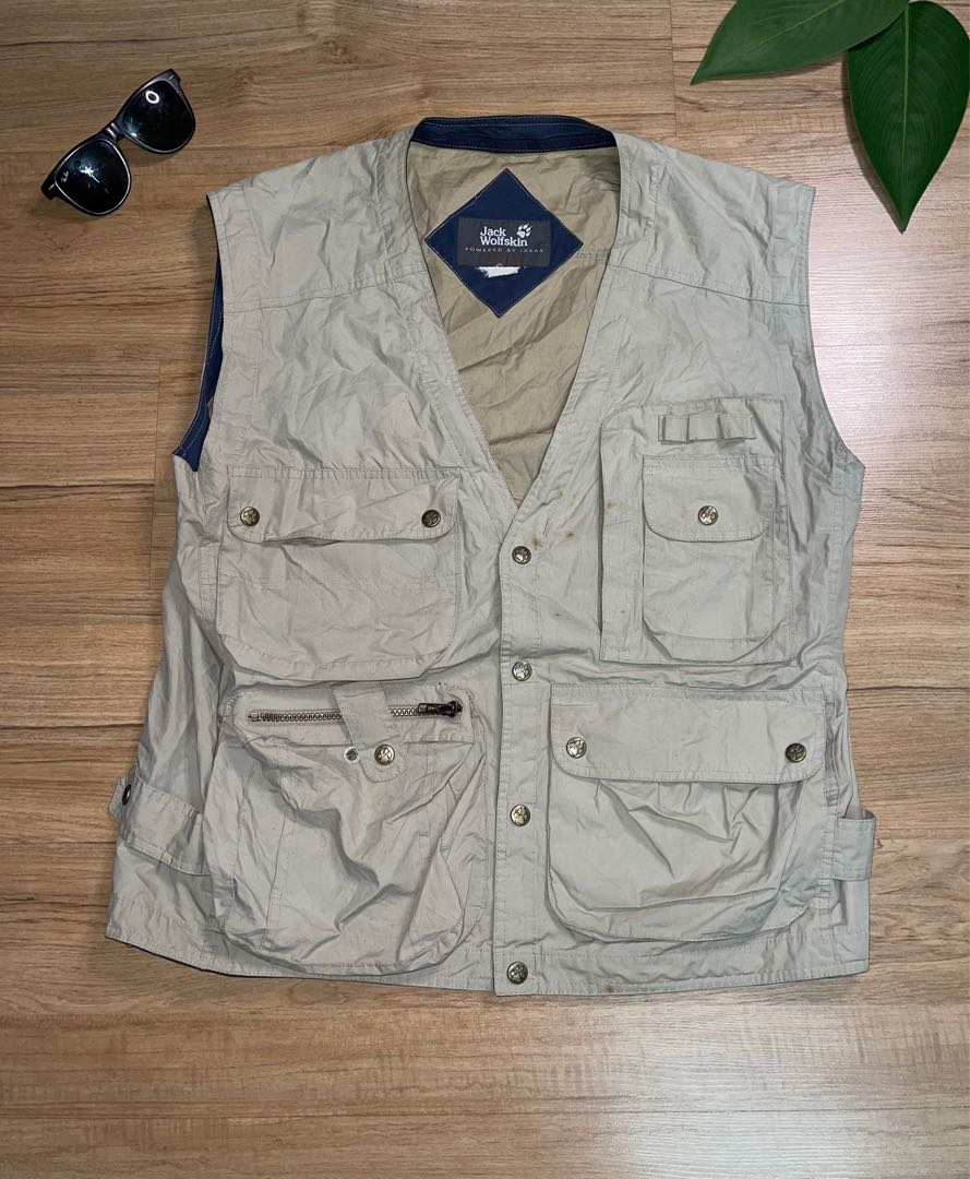 Vintage Jack Wolfskin tactical Vest, Men's Fashion, Tops & Sets, Vests ...