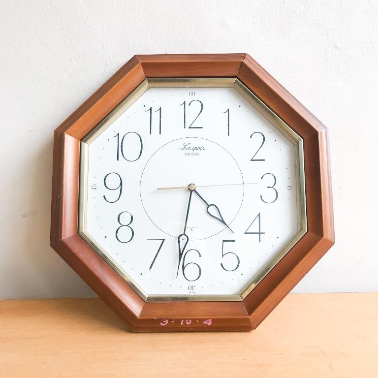 Vintage Seiko Analog Clock, Furniture & Home Living, Home Decor, Clocks