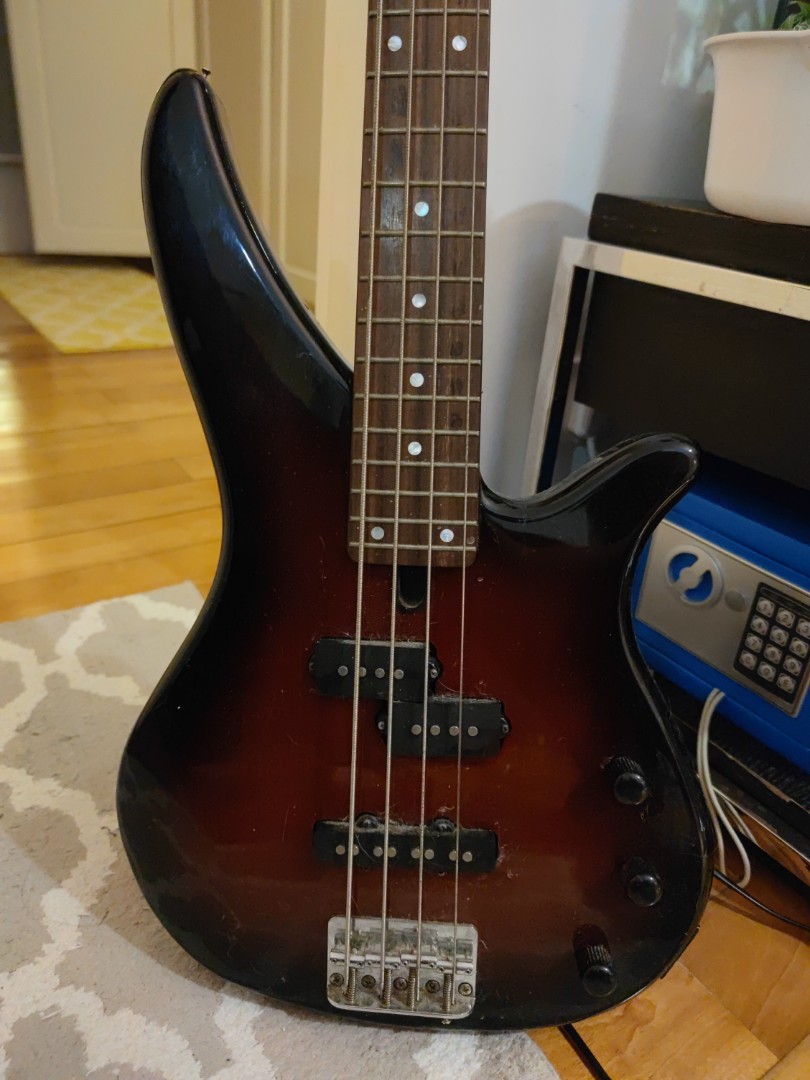 Yamaha bass guitar electric. Model N89, 興趣及遊戲, 音樂、樂器 & 配件, 樂器 Carousell