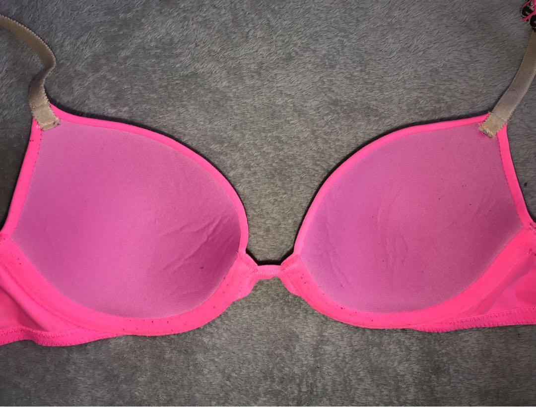 32A Pink VS Lightly Padded Printed Straps Demi Bra, Women's Fashion,  Undergarments & Loungewear on Carousell