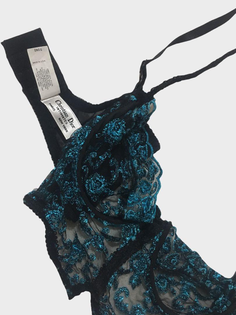 ⚜️ Vintage Dior Early 90’s Bustier (Category: Luxury Apparel) located in Makati City. Submitted by 90sangel (Listing ID 1124648084, Image 2). Description: •Item: 90’s dior bustier top lace! •Size: 34B on tag •Condition: Excellent *Vintage Christian Dior Bustier top ranging from $350-$650 only collectors know*.