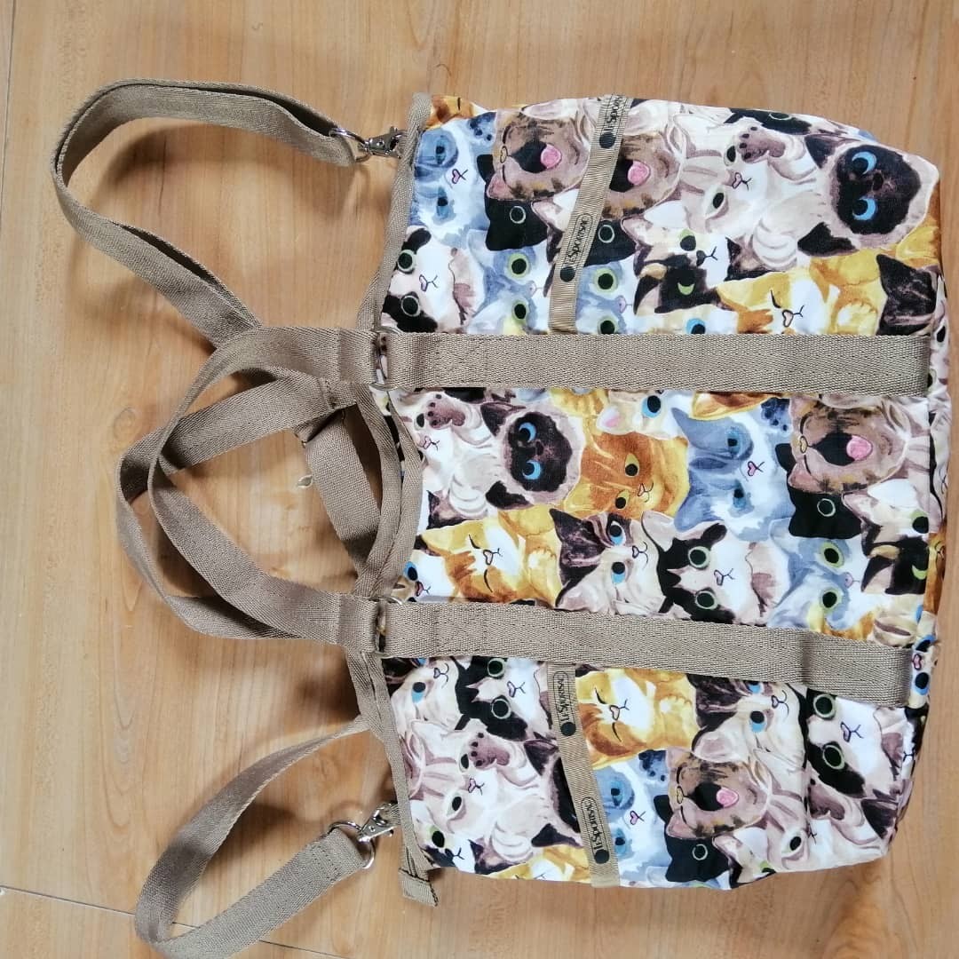 AUTHENTIC Lesportsac twoway, Women's Fashion, Bags & Wallets, Cross