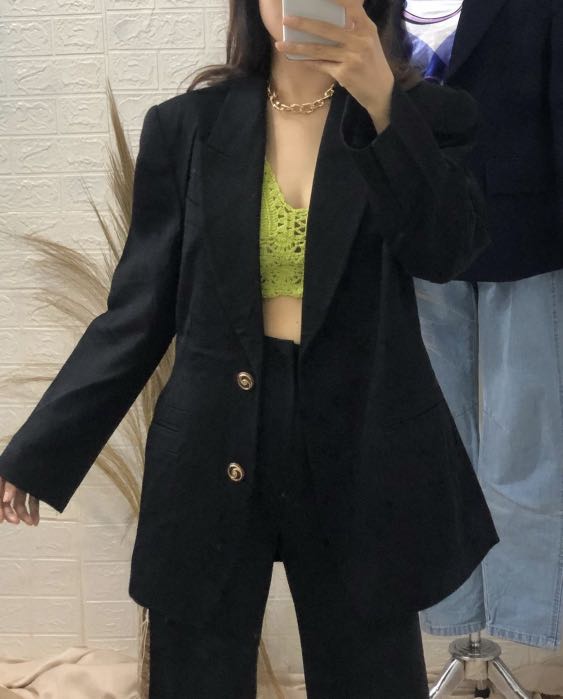 black blazer without collar