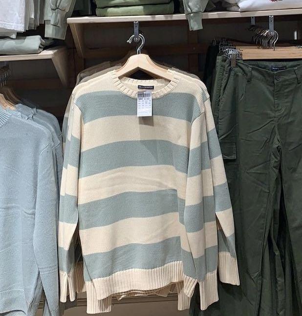 brandy melville green navy brianna sweater
