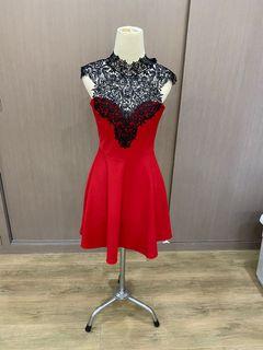 Brukat renda red dress