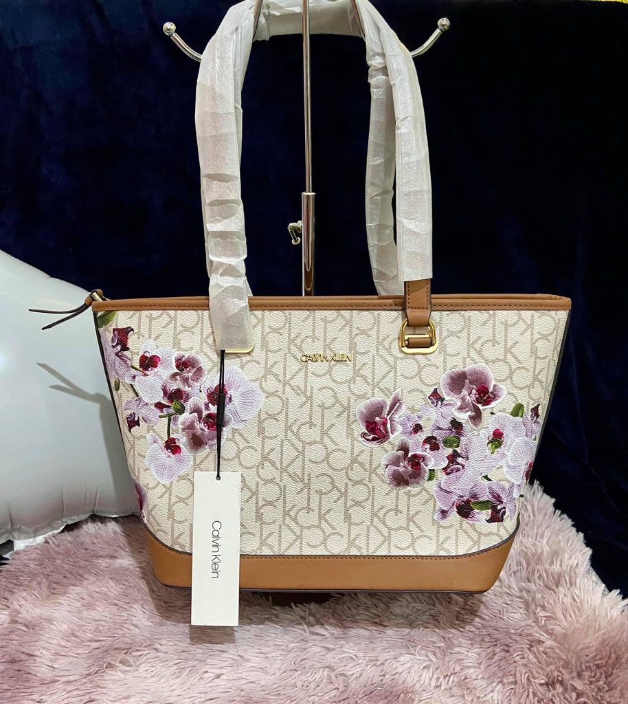 Calvin klein floral new arrivals tote bag