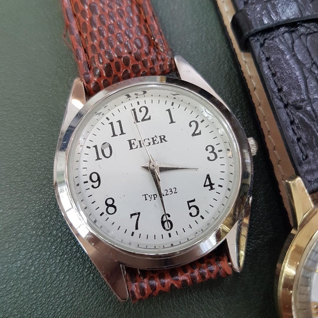 Eiger Bulova accutron Benrus Sheffield Vintage Watch