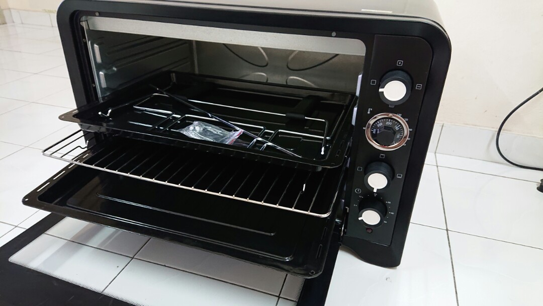 ELBA 100L Oven Model No EEOG1029(BK), TV & Home Appliances, Kitchen