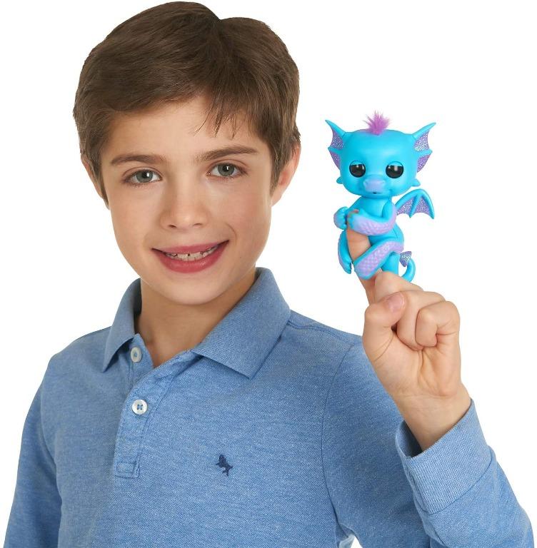Fingerlings Glitter Dragon Kaylin Purple with Pink Noa
