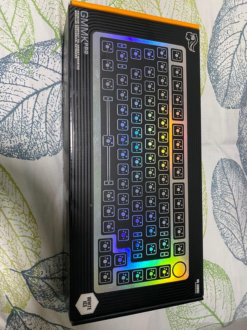 GMMK Pro barebones white ice with c3 equalz v2 stabilizers, Computers