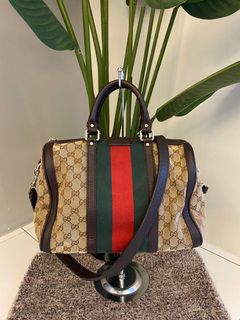 (Category: ) located in . Submitted by pre.lovedhandbag (Listing ID 1124526195, Image 1). Description: .