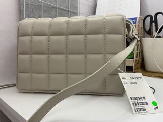 (Kategori: ) berada di . Dikirim oleh plspickmeup (ID iklan 1124535602, Gambar 1). Deskripsi: .