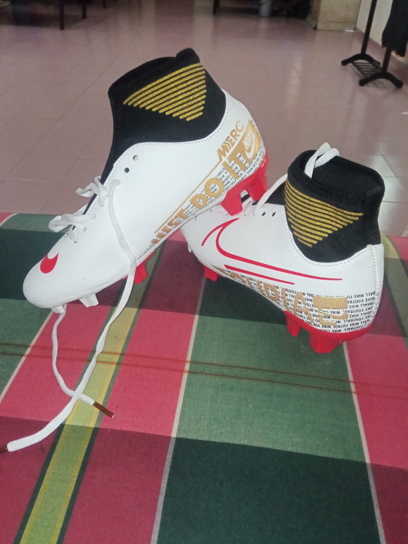 Kasut bola cheap nike 219