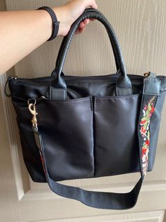 (Category: ) located in . Submitted by classluxxeph (Listing ID 1124551830, Image 1). Description: .