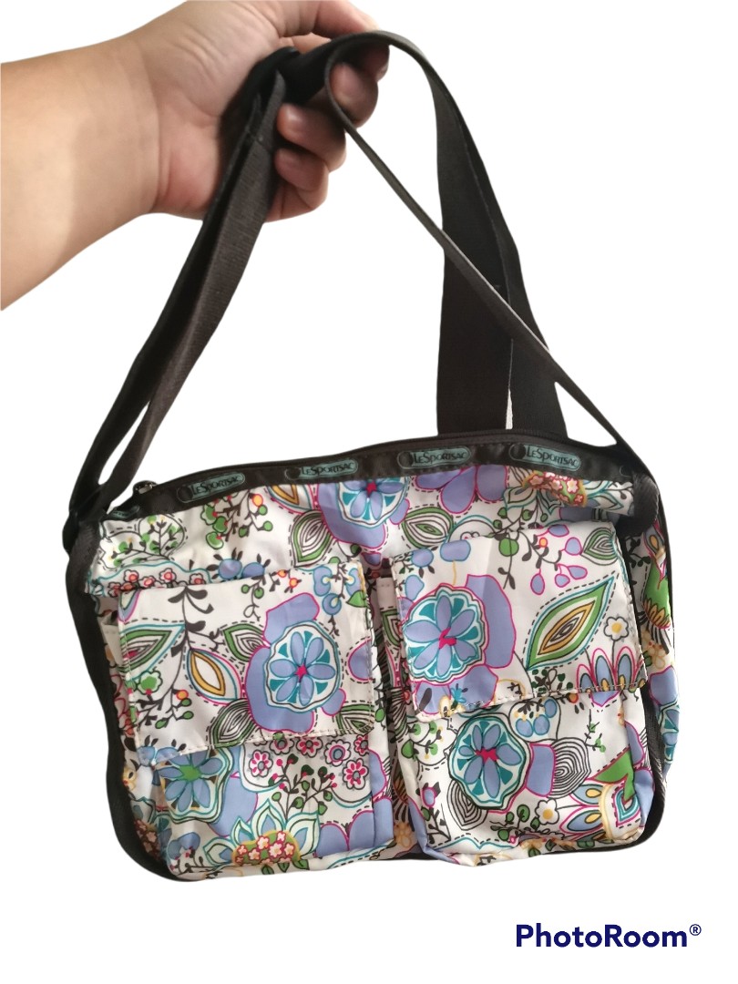 LESPORTSAC CROSSBODY BAG / SLING BAG, Women's Fashion, Bags & Wallets