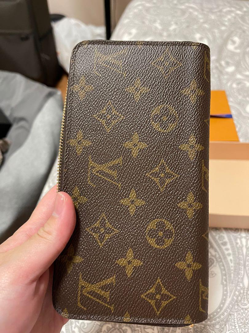 Shop Louis Vuitton SLENDER Slender wallet (N64033, N63261) by
