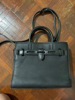 (Category: ) located in . Submitted by reneeteng (Listing ID 1124694566, Image 1). Description: .