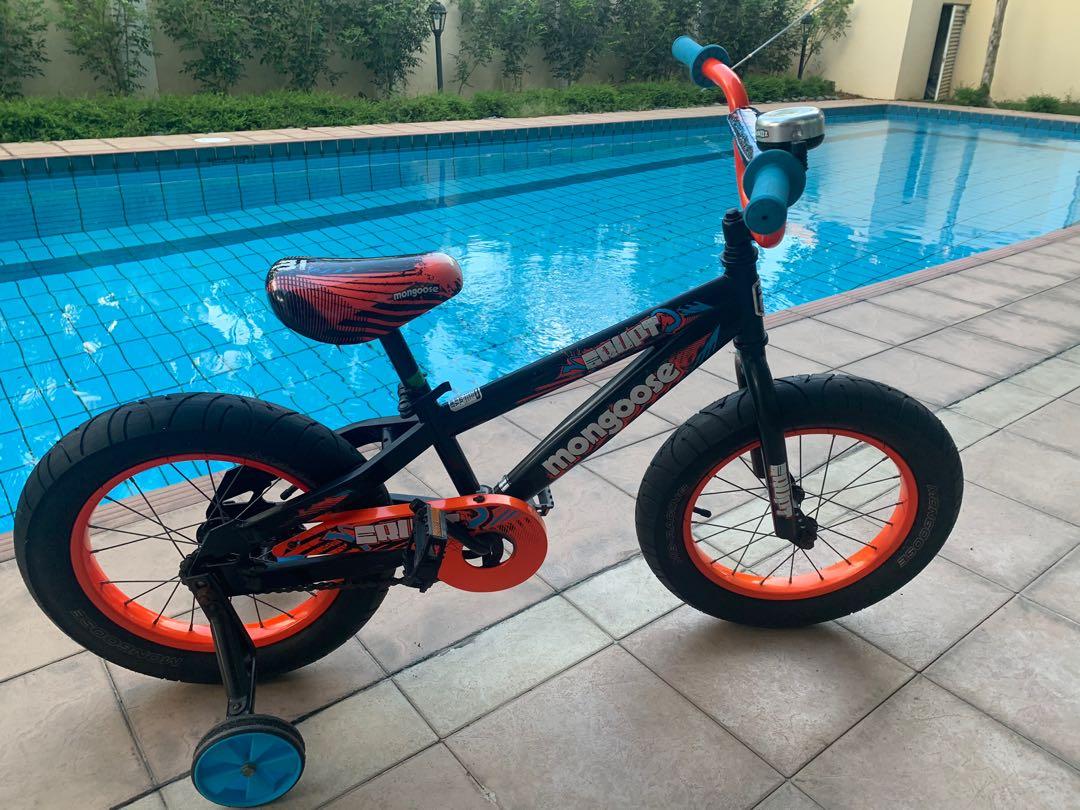 Mongoose Erupt Kids bike