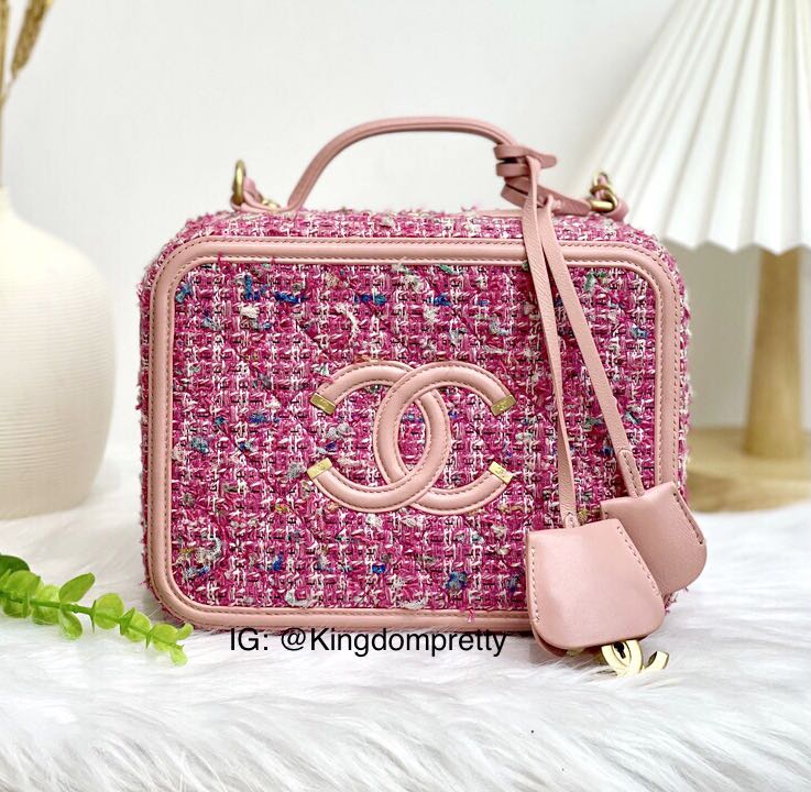 Chanel tweed vanity 2025 case