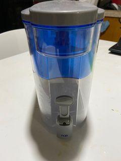 Pur 30-cup water dispenser