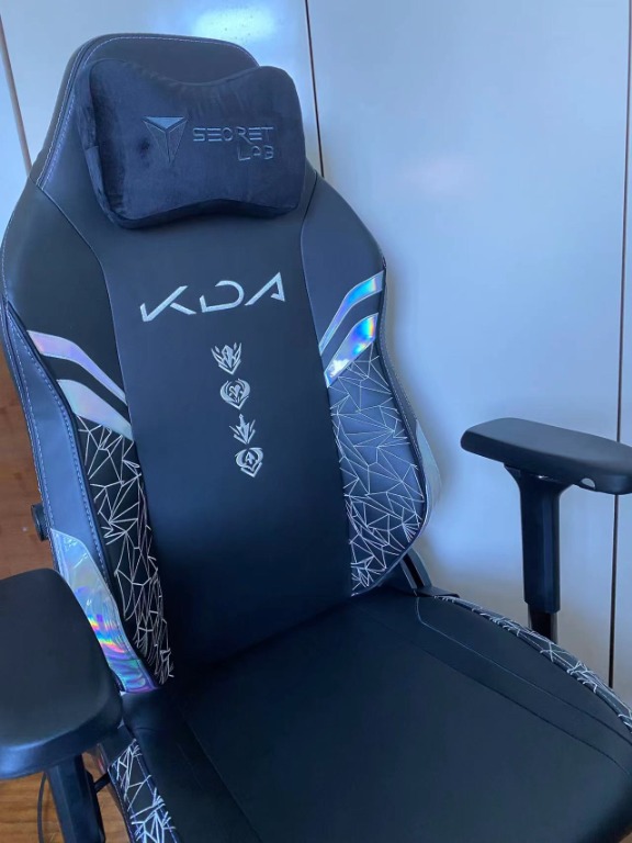 Secretlab Titan Evo 2022 Series K/DA Gaming Chair, Furniture & Home