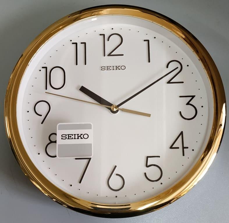 Seiko QXA582G White Gold Analog Quartz Wall Clock Classic Old School Clock  QXA582, Furniture & Home Living, Home Decor, Clocks on Carousell